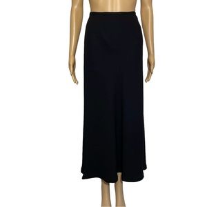ann taylor skirt Woman’s size 2 black Long